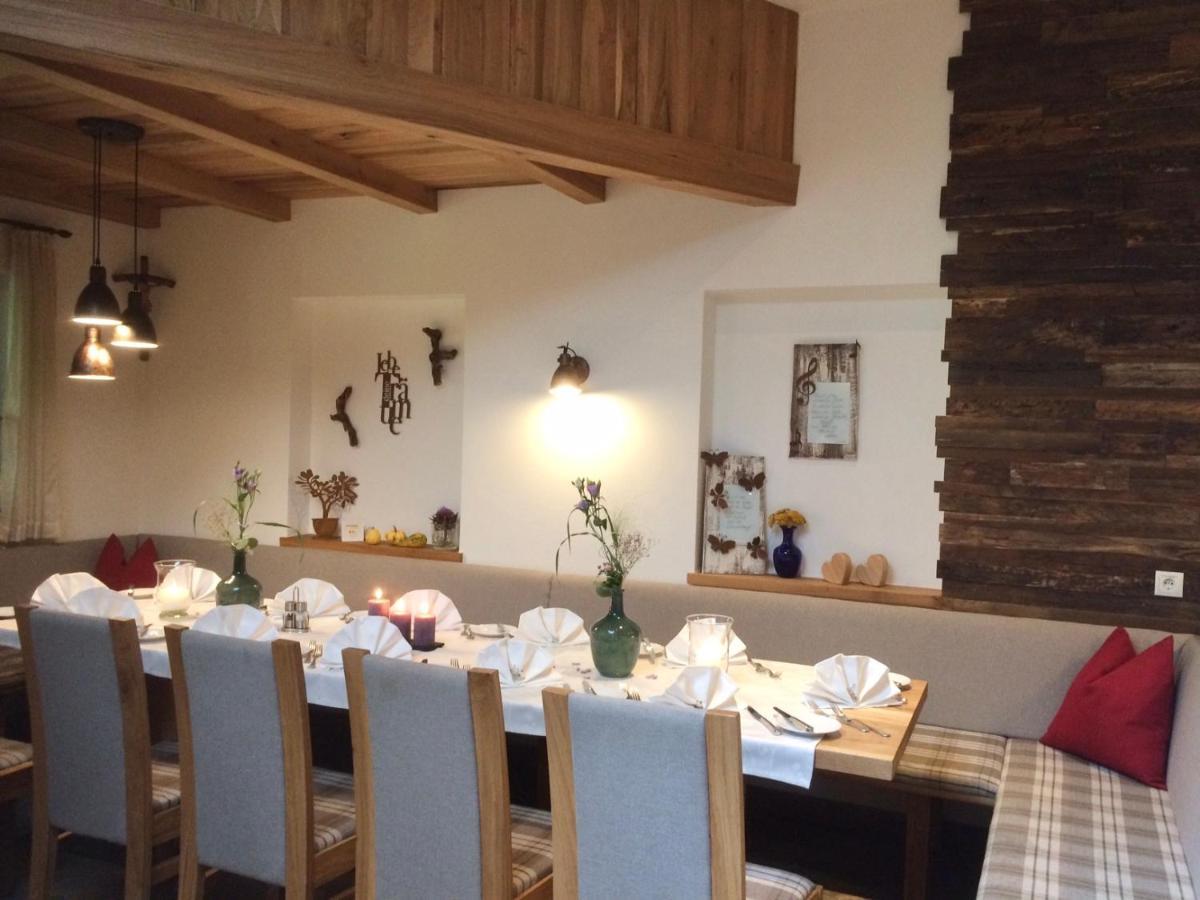 Restaurant Appartements Almdiele Hart im Zillertal Exterior foto