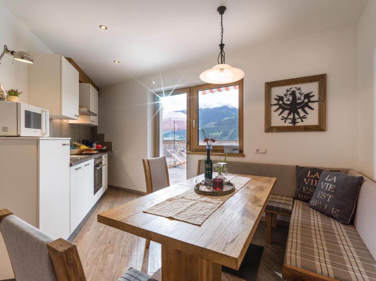 Restaurant Appartements Almdiele Hart im Zillertal Exterior foto